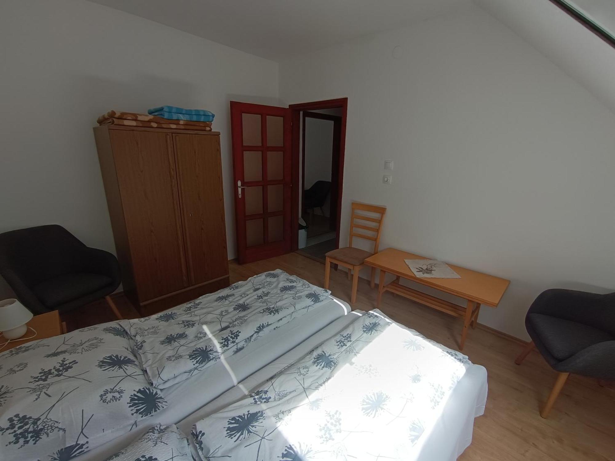 Isztimér 赫塔普泽塔埃尔德拉克旅馆酒店 外观 照片